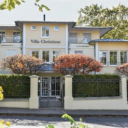 Christiane 10